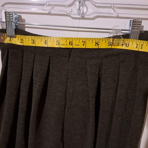 Xtaren Skirt‎ Women’s Size XSmall Gray color NEW - Picture 7 of 8